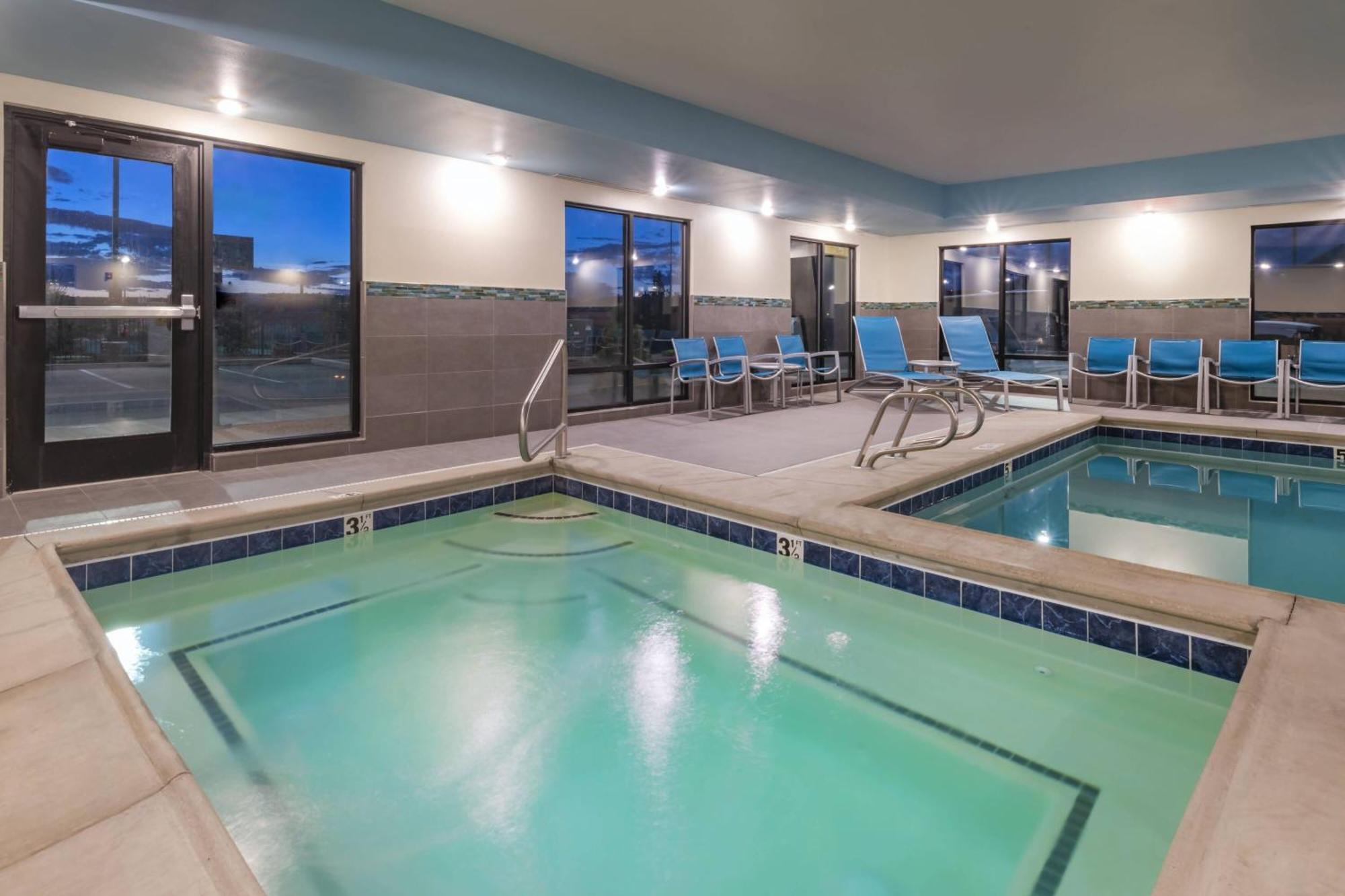 Towneplace By Marriott Suites Gallup Bagian luar foto