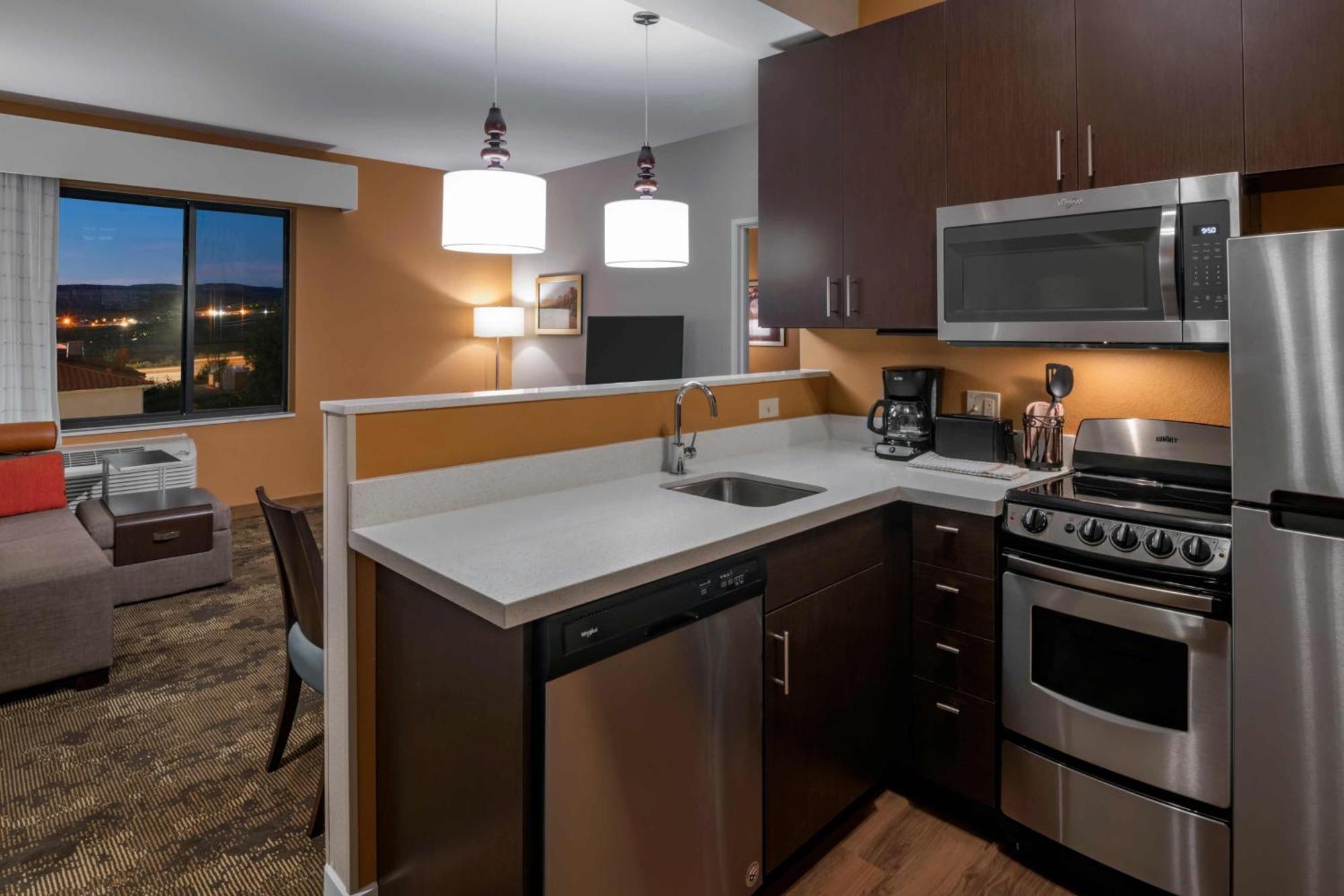 Towneplace By Marriott Suites Gallup Bagian luar foto