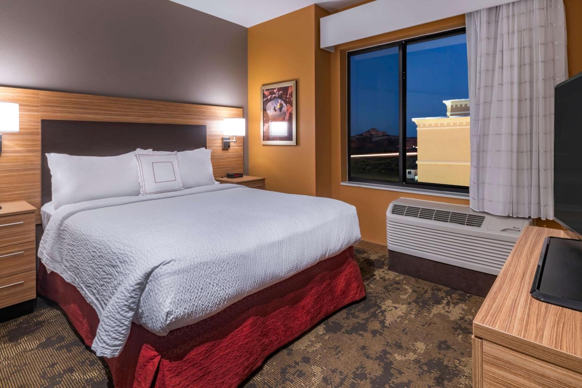 Towneplace By Marriott Suites Gallup Bagian luar foto